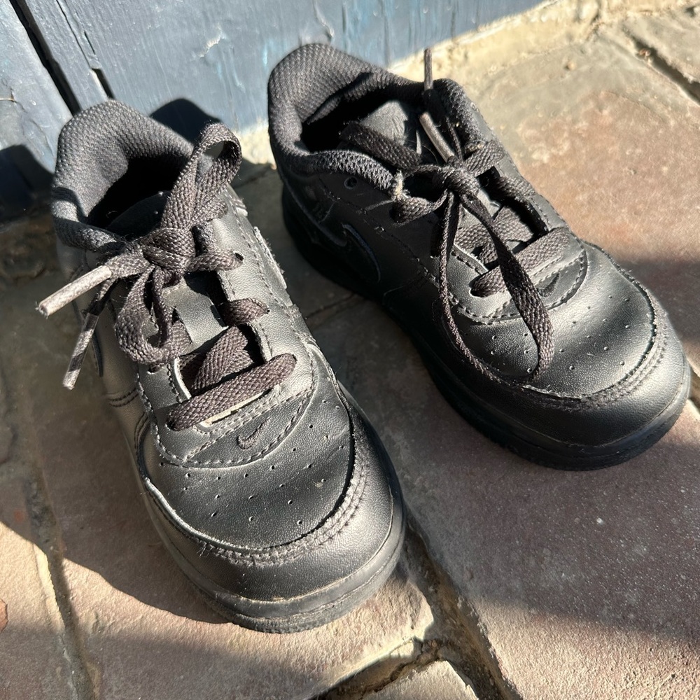 nike force 1 kids 9c black